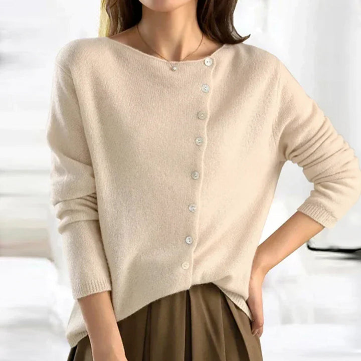 Cardigan en maille à boutonnage asymétrique et encolure dégagée