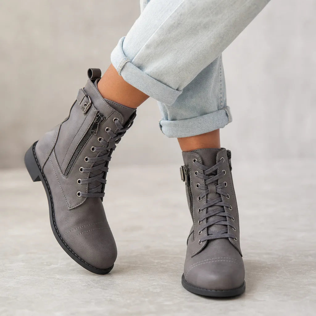 Bottines à lacets et œillets métalliques pour femme