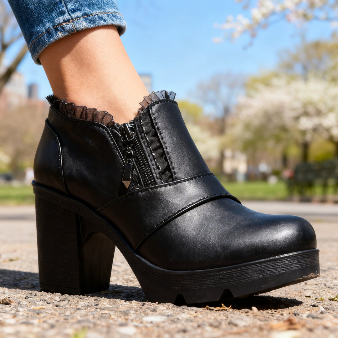 Bottines col en dentelle femme